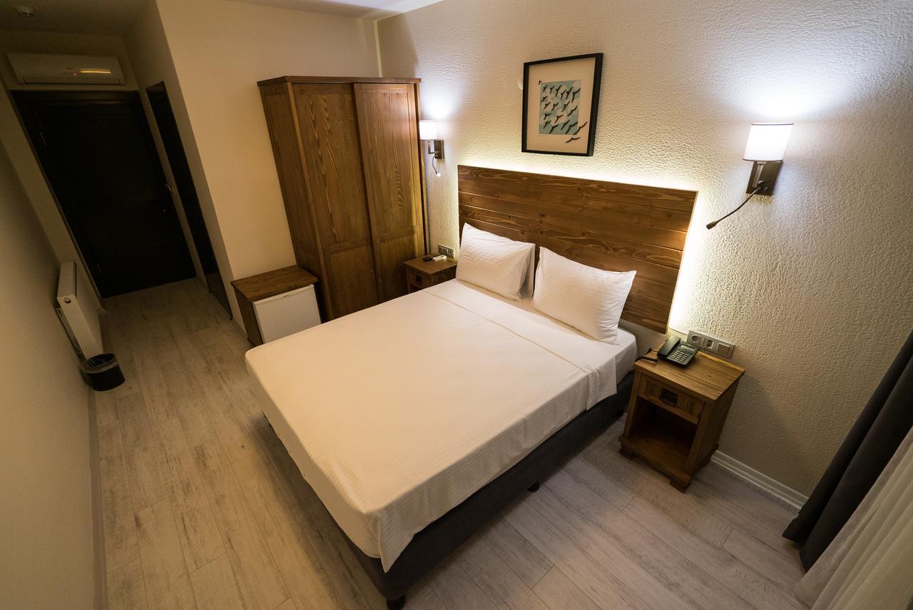 8 Rooms Hotel 겔리볼루 외부 사진