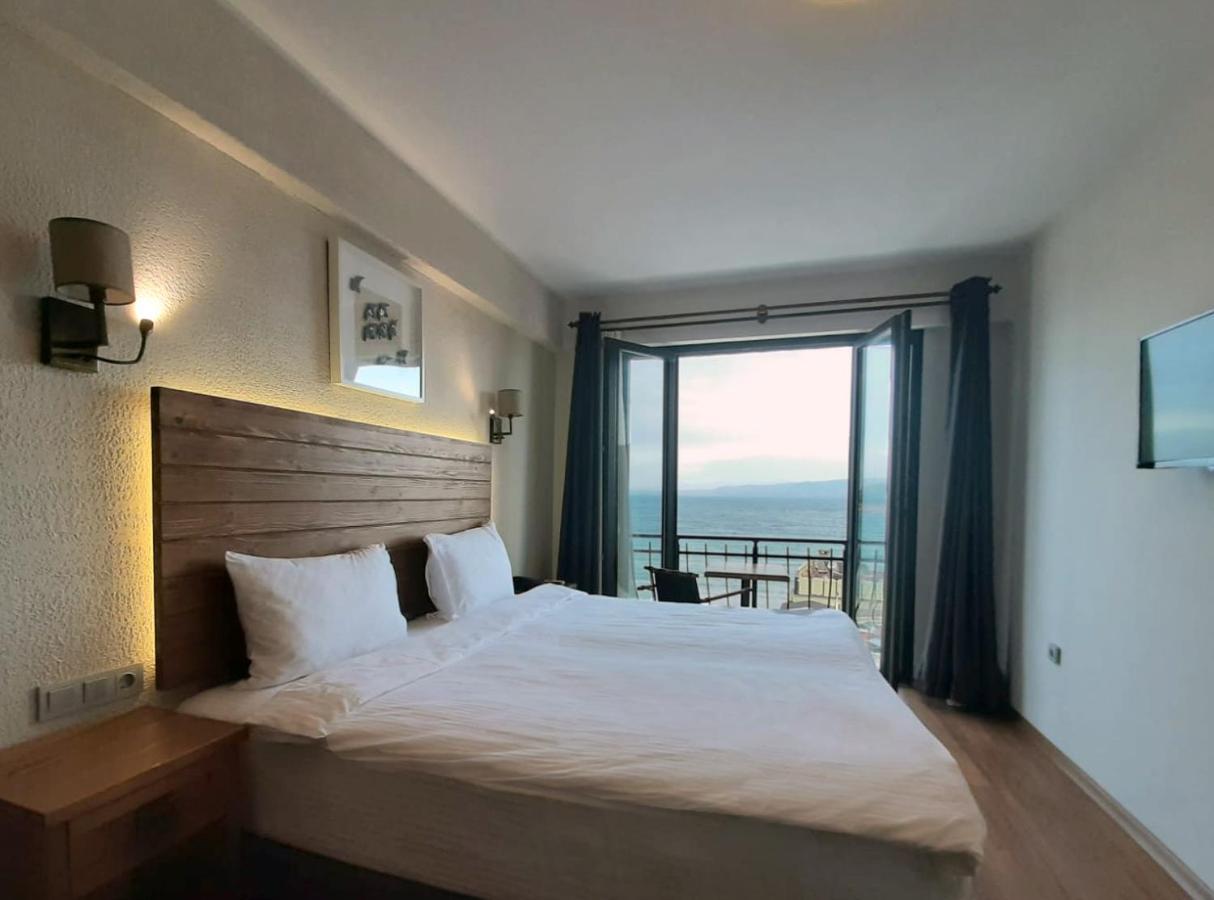 8 Rooms Hotel 겔리볼루 외부 사진